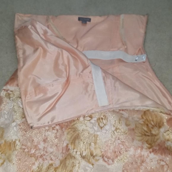 Ann Taylor Floral Formal strapless dress - Picture 4 of 5